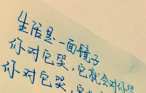 美好感情，暖心时刻（25个关于爱与幸福的唯美短句）