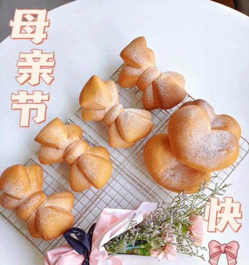 母亲节祝福语面包好句怎么写？（《母亲节，祝母安康：中华传统之花语》）